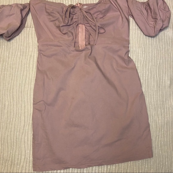 Blush boutique off the shoulder keyhole dress - Picture 6 of 7